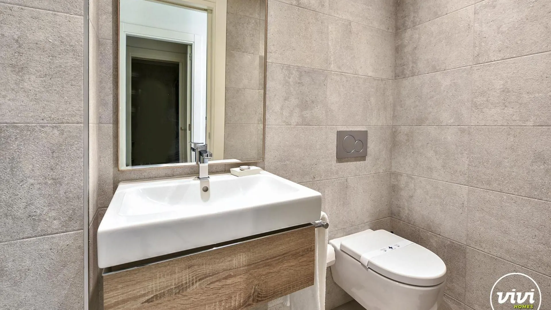 Vivi Homes - Olivera Pool, Sauna, Gym, Terrace & Sea View El Faro 0*,  Spain