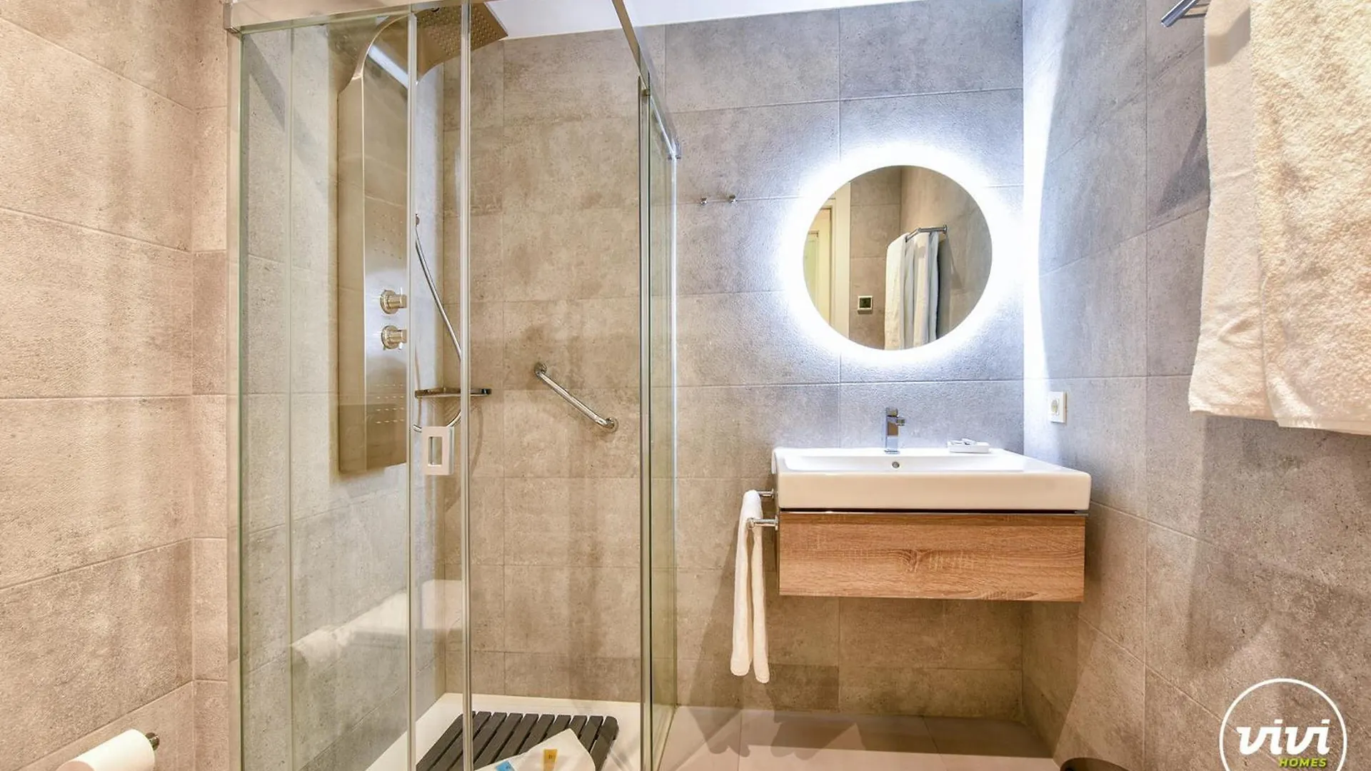 Apartment Vivi Homes - Olivera Pool, Sauna, Gym, Terrace & Sea View El Faro